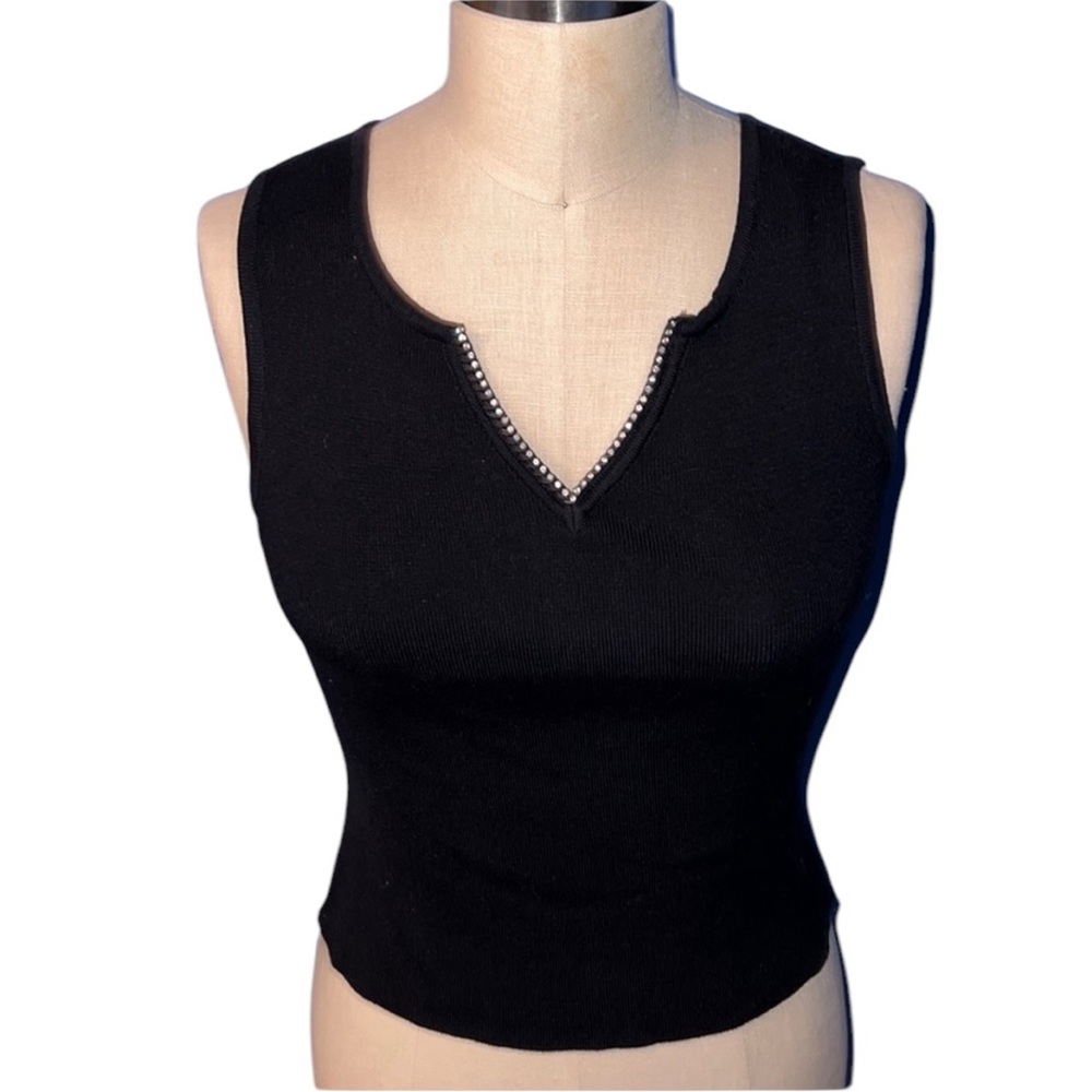 Von Saken Cotton/Lycra Blend Sleeveless Embellished V Neck Black Size Small